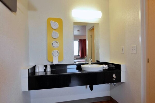 Foto van Zonnig appartement met 2 tweepersoonsbedden | Zwembad | Gratis parkeren - Facilities