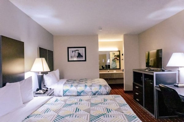 Foto van 2 tweepersoonsbedden | Niet-roken, koelkast - Vakantiehuis in Nacogdoches - BedRoom