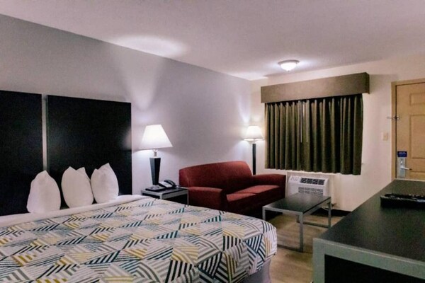 Foto van 1 kingsize bed | Rookvrij, magnetron, slaapbank - Vakantiehuis in Nacogdoches - Facilities