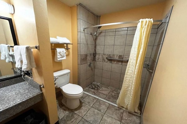 Foto van 2 tweepersoonsbedden | Roken aanwezig - Vakantiehuis in Nacogdoches - Facilities