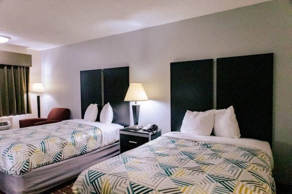 Foto van 2 tweepersoonsbedden | Roken aanwezig - Vakantiehuis in Nacogdoches - BedRoom