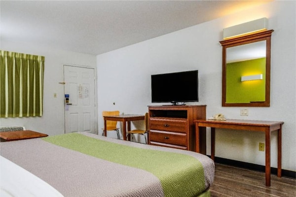Foto van 1 kingsize bed | Rookvrij, Keuken - Vakantiehuis in OAKDALE - BedRoom