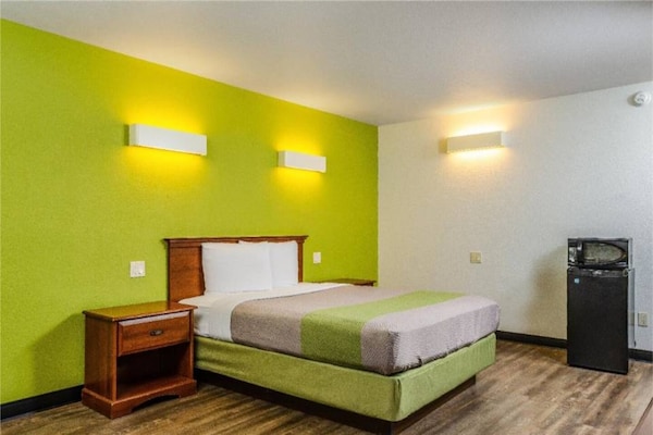 Foto van 1 kingsize bed | Rookvrij, Keuken - Vakantiehuis in OAKDALE - Facilities