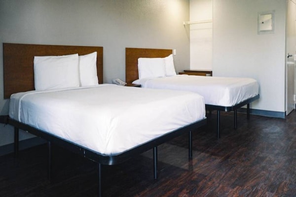 Foto van 2 tweepersoonsbedden | Rookvrij, Keuken - Vakantiehuis in Rancho Cordova - BedRoom
