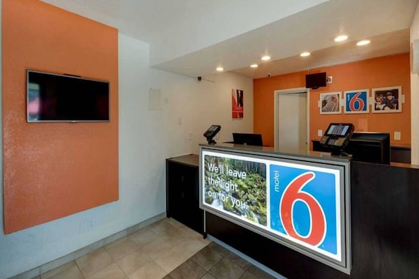 Foto van 1 Queensize Kamer, Gratis Wifi - Vakantiehuis in Bellingham - FloorPlan