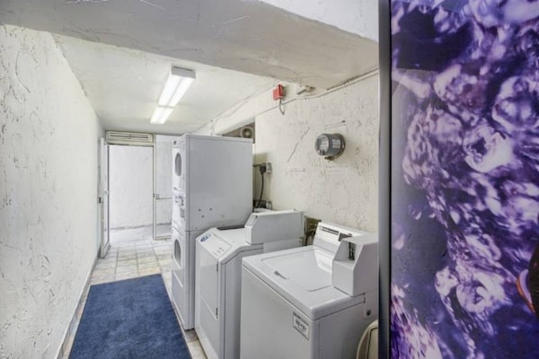 Foto van 1 tweepersoonsbed | Douche conform ADA/RI-normen - Vakantiehuis in Everett - Facilities