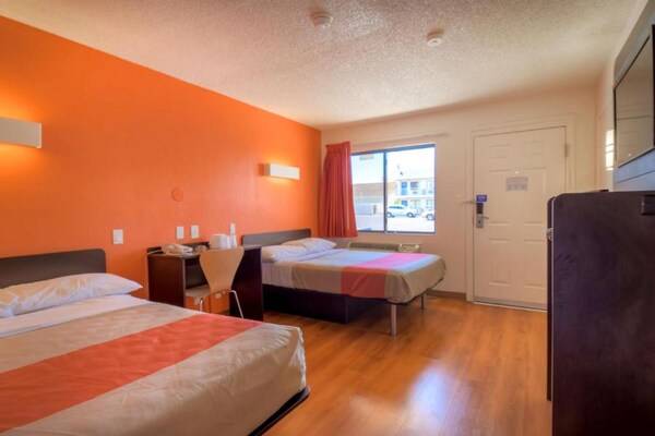 Foto van 2 tweepersoonsbedden | Rookvrij - Vakantiehuis in Las Vegas NV - BedRoom