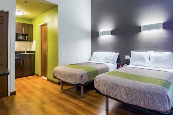 Foto van 2 Volledige Bedden | Ns | Keuken - Vakantiehuis in Cypress - BedRoom
