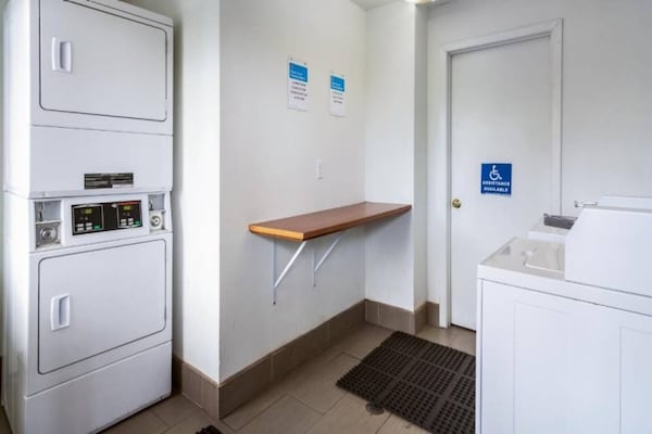 Foto van 1 tweepersoonsbed (queensize) | Roken toegestaan - Vakantiehuis in Vancouver WA - Facilities