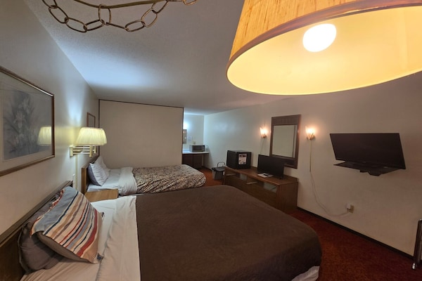 Foto van 2 tweepersoonsbedden (queensize) Niet-roken - Vakantiehuis in Eagle Grove, IA - BedRoom