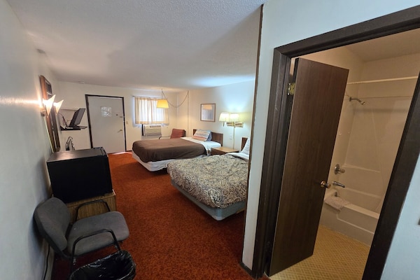 Foto van 2 tweepersoonsbedden (queensize) Niet-roken - Vakantiehuis in Eagle Grove, IA - BedRoom