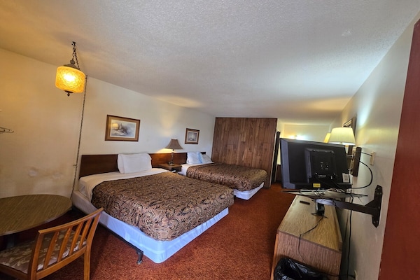 Foto van 2 tweepersoonsbedden (queensize) Niet-roken - Vakantiehuis in Eagle Grove, IA - BedRoom