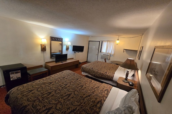 Foto van 2 tweepersoonsbedden (queensize) Niet-roken - Vakantiehuis in Eagle Grove, IA - BedRoom