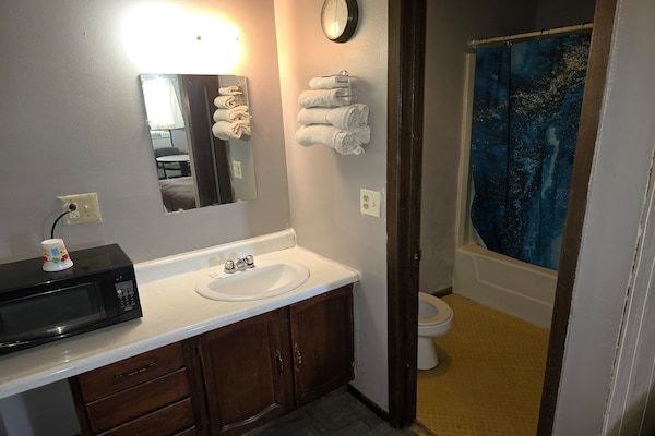 Foto van 2 tweepersoonsbedden (queensize) Niet-roken - Vakantiehuis in Eagle Grove, IA - BedRoom