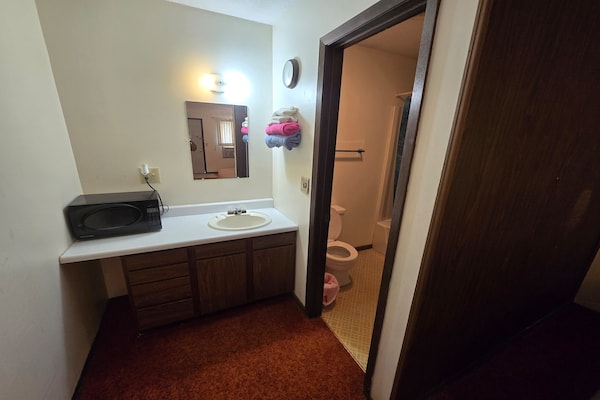 Foto van 2 tweepersoonsbedden (queensize) Niet-roken - Vakantiehuis in Eagle Grove, IA - BedRoom