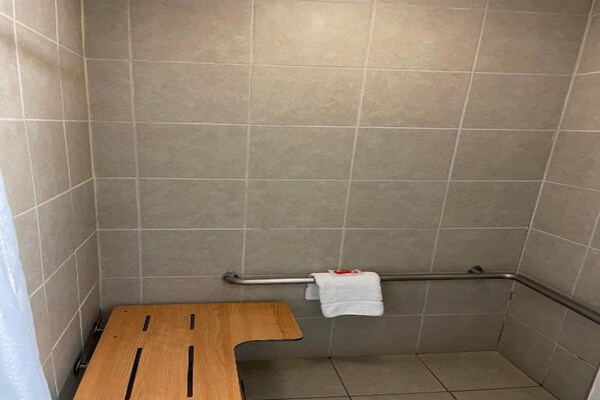 Foto van 2 tweepersoonsbedden (queensize) Niet-roken - Vakantiehuis in Greenville SC - BathRoom