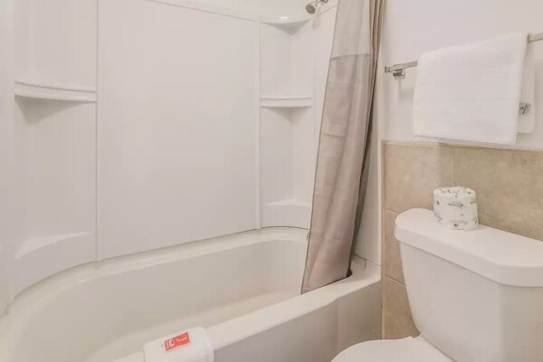 Foto van 2 tweepersoonsbedden (queensize) Niet-roken - Vakantiehuis in Greenville SC - BathRoom