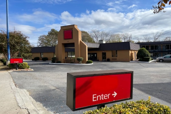 Foto van 2 tweepersoonsbedden (queensize) Niet-roken - Vakantiehuis in Greenville SC - ExteriorSummer