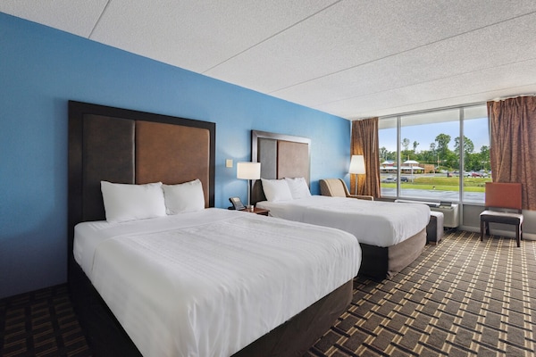 Foto van 2 tweepersoonsbedden (queensize) | Rookvrij - Vakantiehuis in Greeneville, TN - BedRoom