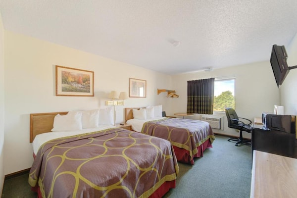 Foto van 2 tweepersoonsbedden | Roken toegestaan - Vakantiehuis in Kingdom City, MO - BedRoom