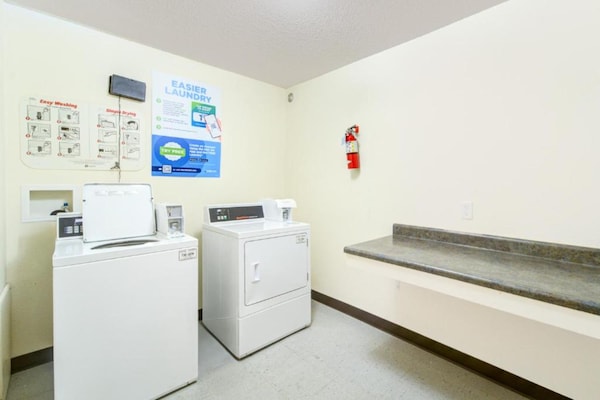 Foto van 2 tweepersoonsbedden | Roken toegestaan - Vakantiehuis in Kingdom City, MO - Facilities