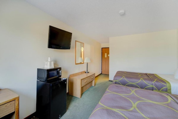 Foto van 2 tweepersoonsbedden | Roken toegestaan - Vakantiehuis in Kingdom City, MO - BedRoom