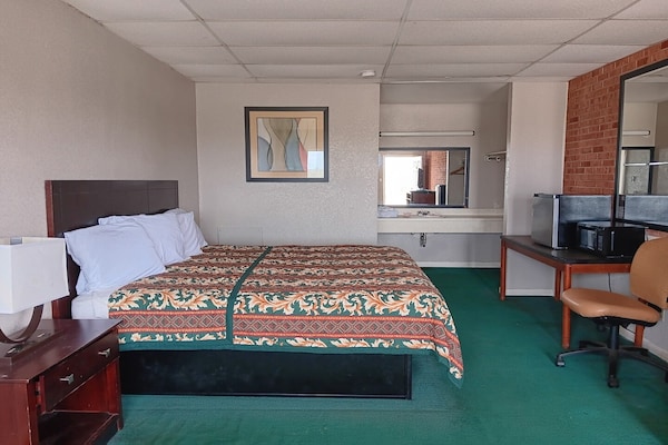 Foto van 1 tweepersoonsbed (queensize) | Rookvrij - Vakantiehuis in Keyswille VA - BedRoom