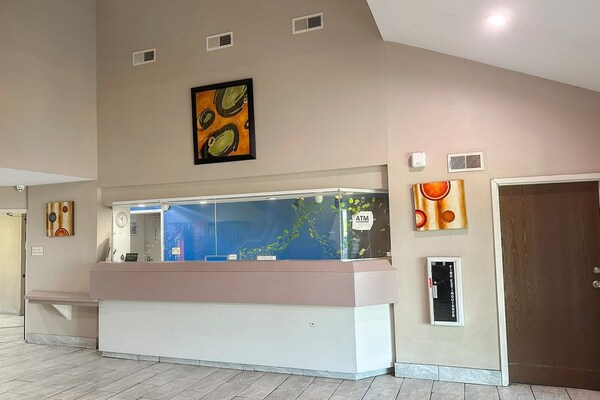Foto van 2 tweepersoonsbedden | Rookvrij - Vakantiehuis in Memphis - HallReception