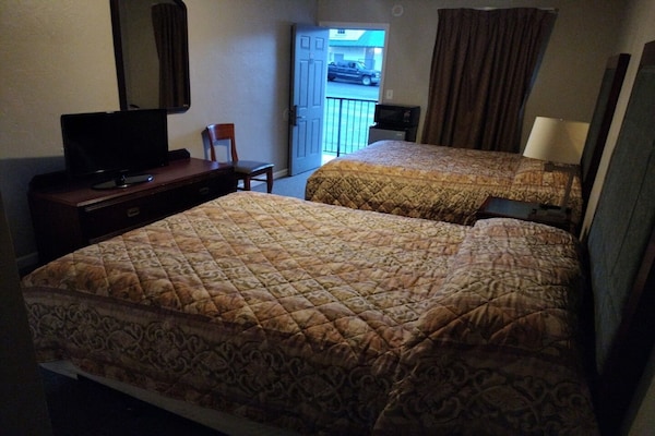 Foto van 2 Queensize bedden | SMK | Portland, Oregon - Vakantiehuis in Portland OR - BedRoom