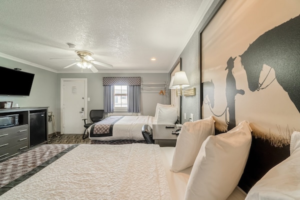 Foto van 2 tweepersoonsbedden|Kitchenette|NSMK - Vakantiehuis in Snyder TX - BedRoom