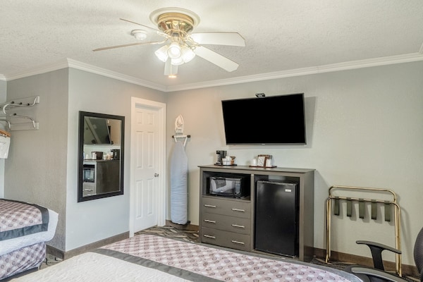 Foto van 2 tweepersoonsbedden|Kitchenette|NSMK - Vakantiehuis in Snyder TX - BedRoom
