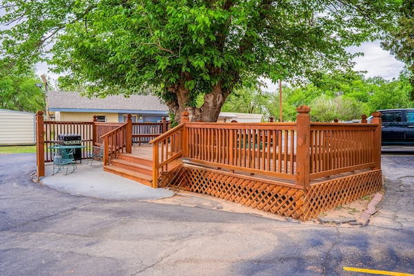 Foto van 2 tweepersoonsbedden|Kitchenette|NSMK - Vakantiehuis in Snyder TX - Facilities