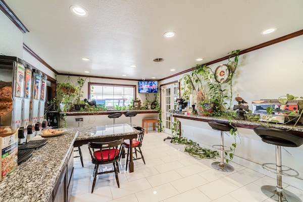 Foto van 2 tweepersoonsbedden|Kitchenette|NSMK - Vakantiehuis in Snyder TX - Kitchen