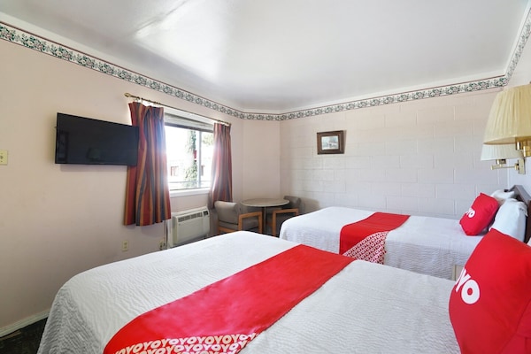 Foto van 3 tweepersoonsbedden met kitchenette - Vakantiehuis in Alpine TX - BedRoom