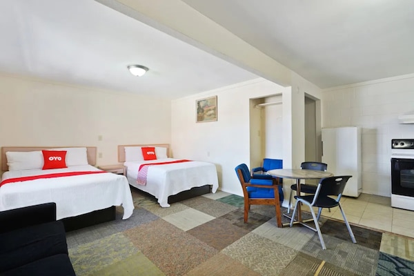 Foto van 3 tweepersoonsbedden met kitchenette - Vakantiehuis in Alpine TX - BedRoom