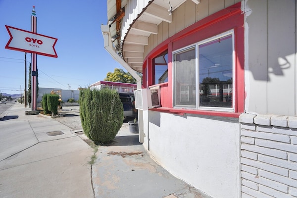 Foto van 3 tweepersoonsbedden met kitchenette - Vakantiehuis in Alpine TX - ExteriorSummer