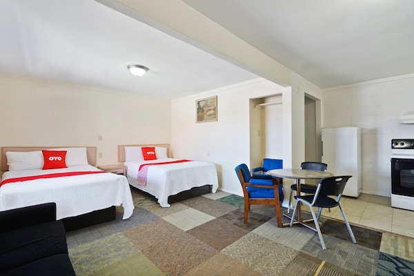 Foto van 3 tweepersoonsbedden met kitchenette - Vakantiehuis in Alpine TX - BedRoom