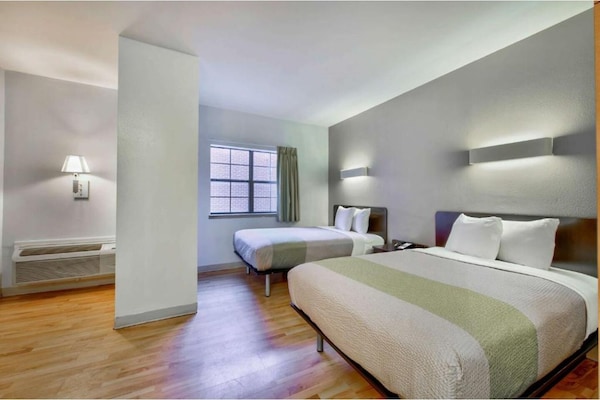 Foto van 2 Volle Bedden Met Kitchenette Non - Roken - Vakantiehuis in Beaumont TX - BedRoom