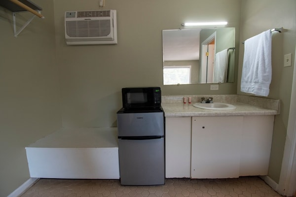 Foto van 2 tweepersoonsbedden | Roken toegestaan | Calhoun GA - BedRoom