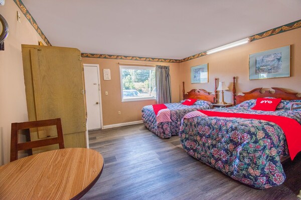 Foto van 2 tweepersoonsbedden | Roken toegestaan | Calhoun GA - BedRoom