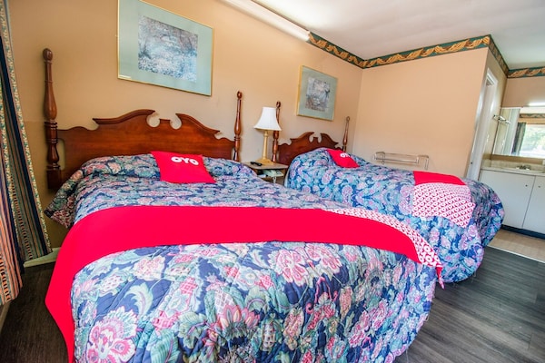 Foto van 2 tweepersoonsbedden | Roken toegestaan | Calhoun GA - BedRoom