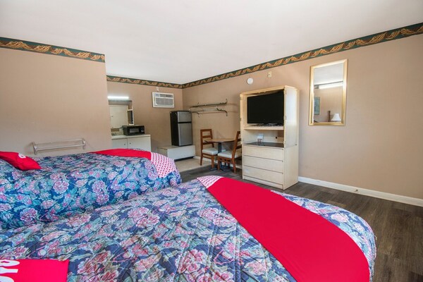 Foto van 2 tweepersoonsbedden | Roken toegestaan | Calhoun GA - BedRoom