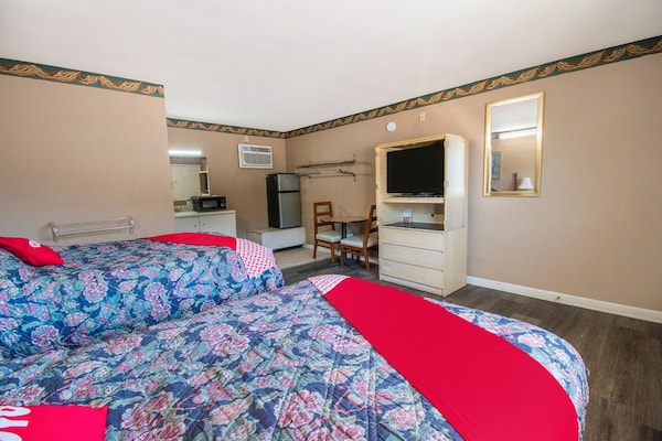 Foto van 2 tweepersoonsbedden | Calhoun, GA - Vakantiehuis in Calhoun GA - BedRoom