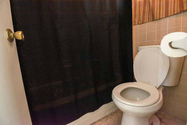 Foto van 2 tweepersoonsbedden | Calhoun, GA - Vakantiehuis in Calhoun GA - BathRoom