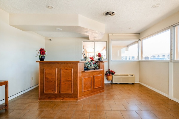 Foto van 2 tweepersoonsbedden (queensize) | rookvrij - Vakantiehuis in Elk City OK - HallReception