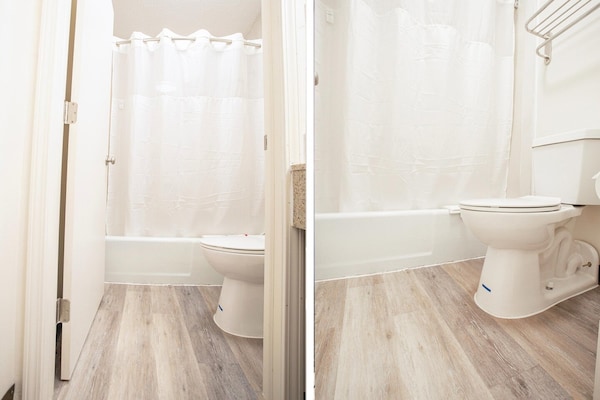 Foto van 2 tweepersoonsbedden | Rookvrij - Vakantiehuis in Greensboro - BathRoom