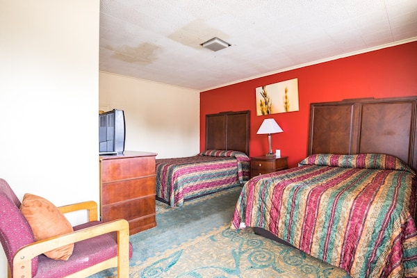 Foto van 2 tweepersoonsbedden, rokersgedeelte | Holly Springs MS - BedRoom