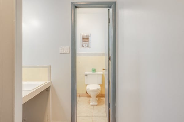 Foto van 1 tweepersoonsbed (Queensize) & 2 tweepersoonsbedden | Smk - BathRoom