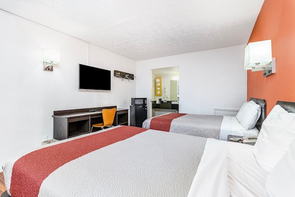 Foto van 2 tweepersoonsbedden | Roken toegestaan - Vakantiehuis in Columbus OH - BedRoom
