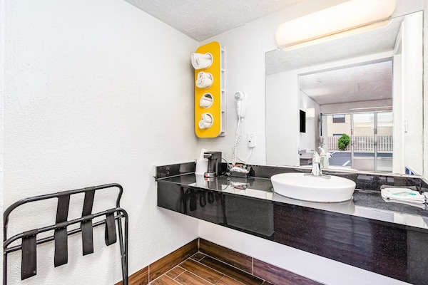 Foto van 2 tweepersoonsbedden | Roken toegestaan - Vakantiehuis in Columbus OH - BathRoom